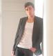 Soi un joven intentando abrime un hueco 
 
http://www.youtube.com/watch?v=HBkI20MsLHM